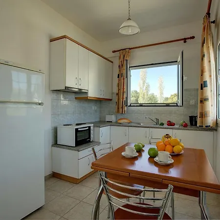 Liakas Village Apartment
