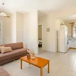 Liakas Village Appartement *