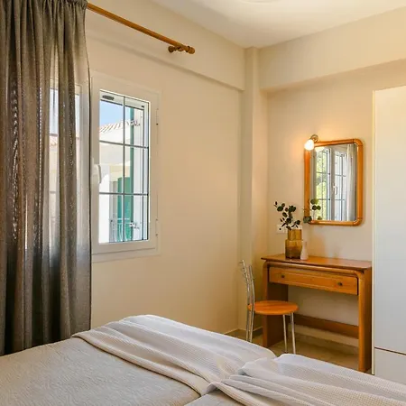 Liakas Village Apartman Szpartiá