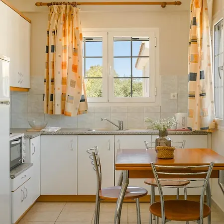 Liakas Village Spartià